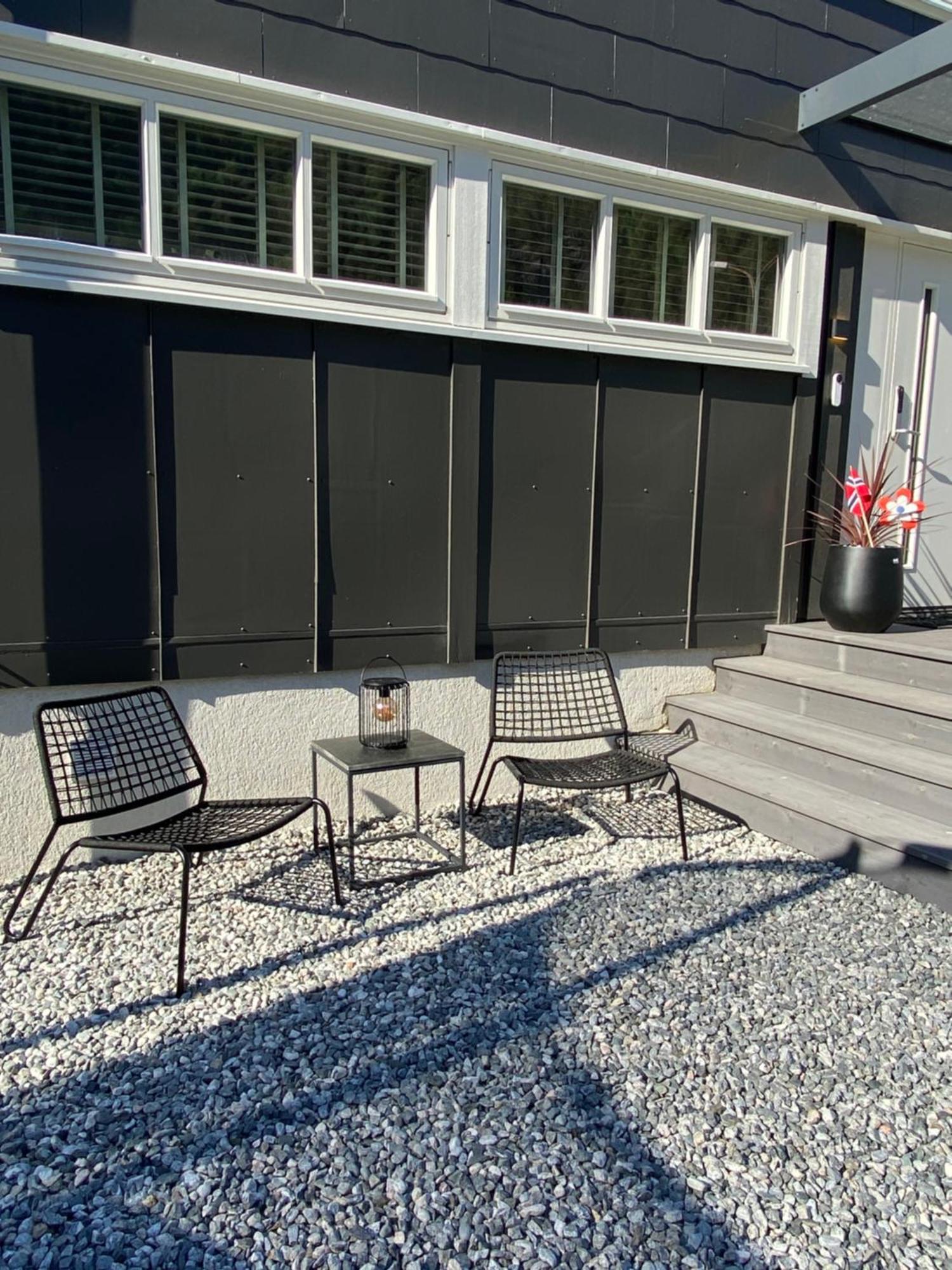 Andalsnes Underground Flat Apartment Bagian luar foto