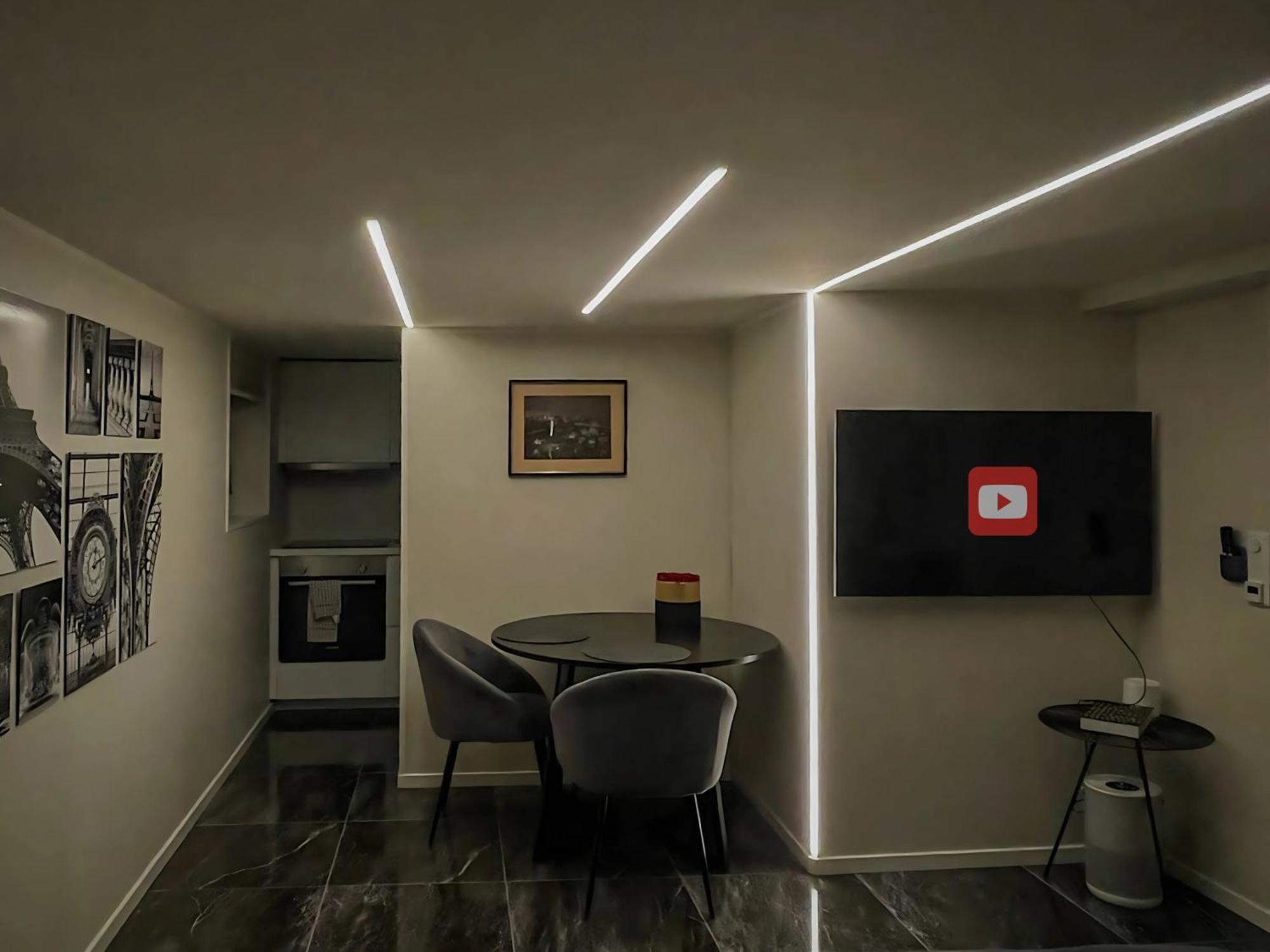 Andalsnes Underground Flat Apartment Bagian luar foto